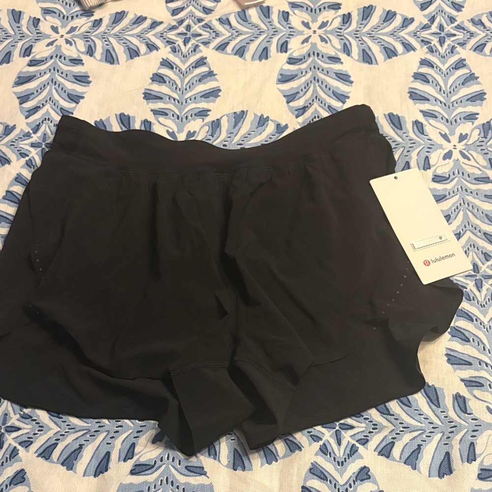 Lululemon black Women's short